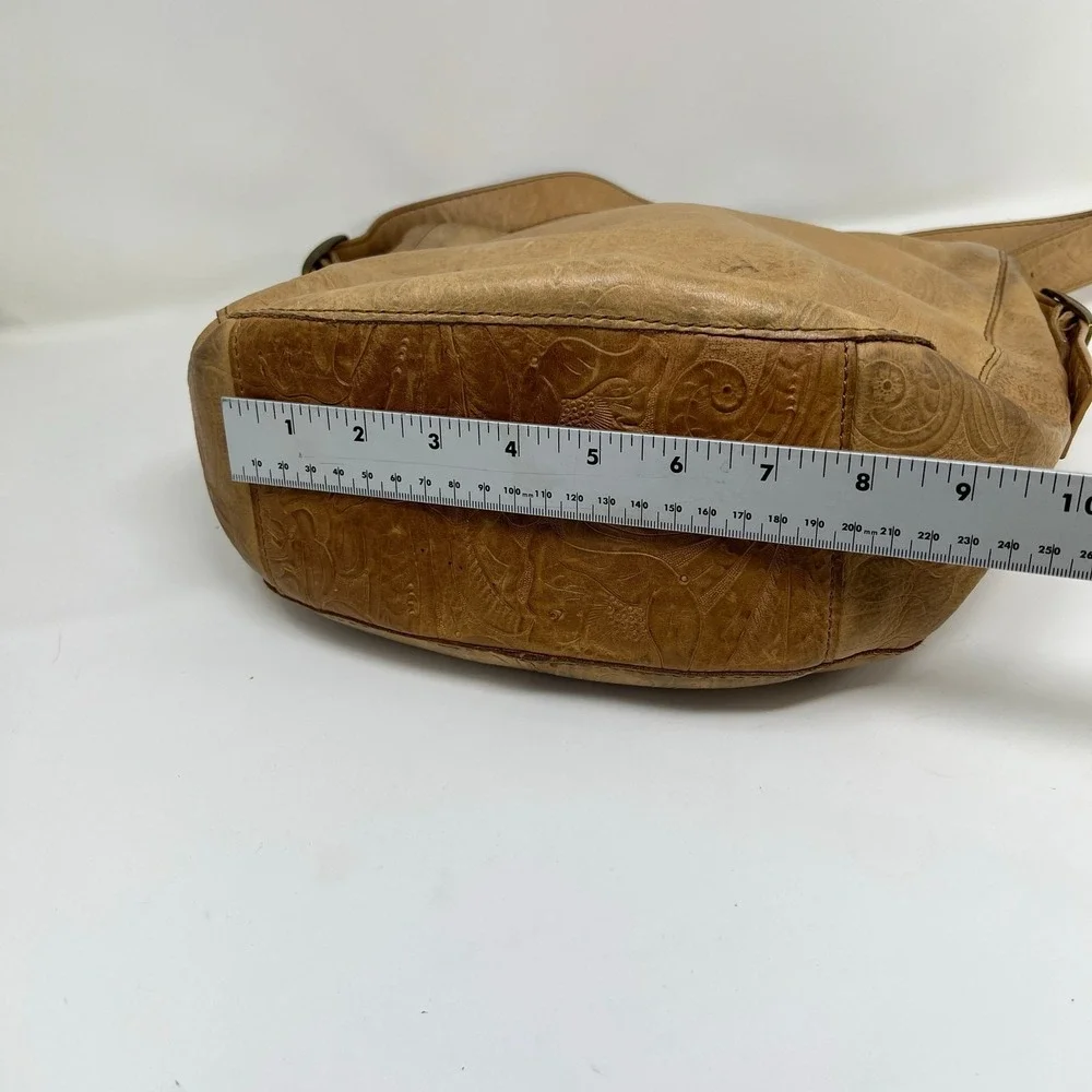 American Leather Co Embossed Leather Shoulder Bag Tan Brown Hobo Tote Purse